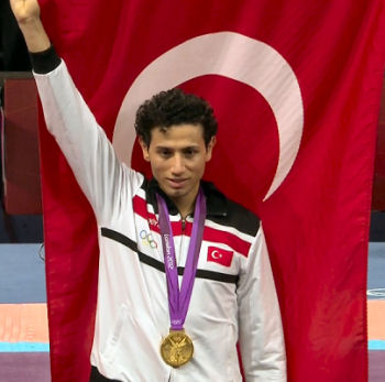 servet tazegul altin madalya Londra 2012 Tekvando Erkekler 68 kg Altın Madalya Finali Kazananı: Servet Tazegül